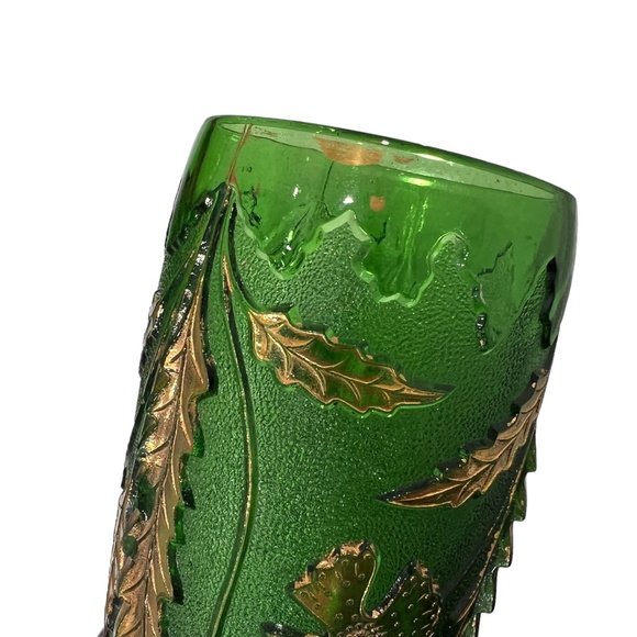 2 VINTAGE EARLY AMERICAN PATTERN GLASS DELAWARE EMERALD GREEN & GOLD VASES - Picture 10 of 16